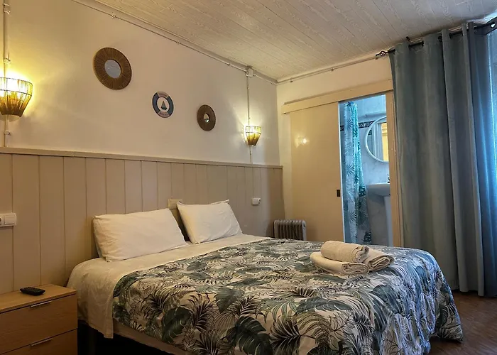 Affittacamere P&r Hostals Maria Rosa *