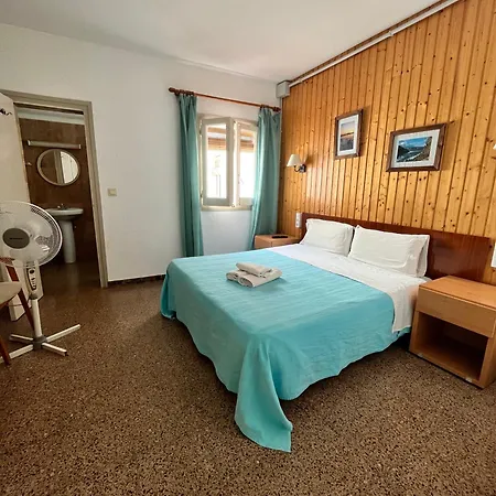 Pensión P&r Hostals Maria Rosa