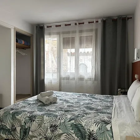 P&r Hostals Maria Rosa