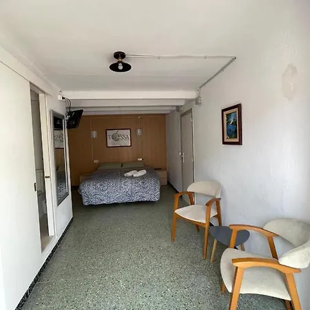 Maison d'hôtes P&r Hostals Maria Rosa
