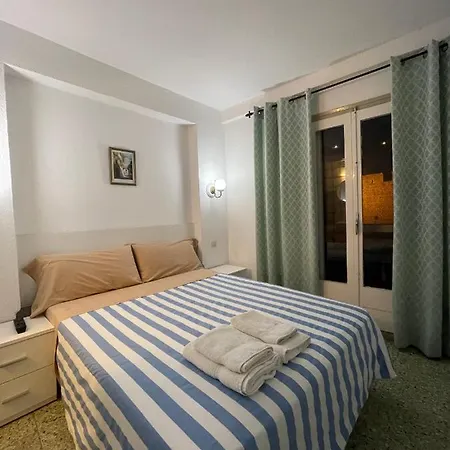 بيت ضيافة P&r Hostals Maria Rosa