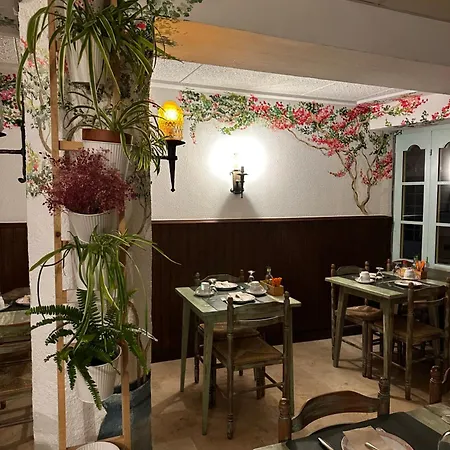 P&r Hostals Maria Rosa بيت ضيافة