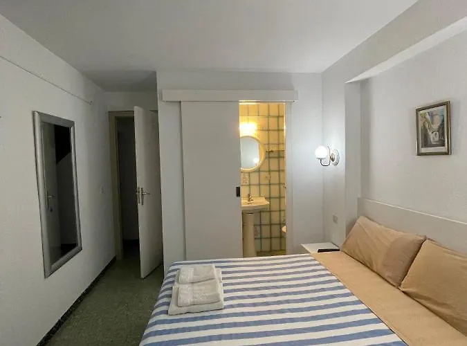 P&r Hostals Maria Rosa بيت ضيافة توسا ذي مار